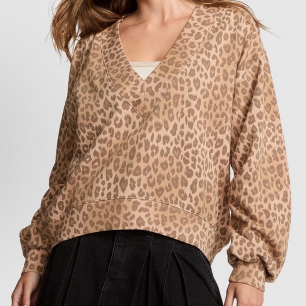 PINK Victoria's Secret Leopard Print VNeck